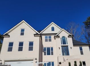 2910 Battlecrest Dr, Decatur, GA 30034