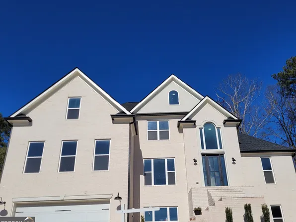 2910 Battlecrest Dr, Decatur, GA 30034