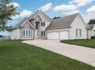 4841 E Kingwood Ct, Springfield, MO 65809