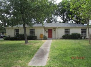 124 Maple St, Conroe, TX 77301