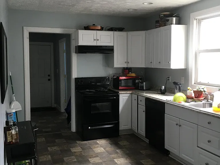 431 Atwood St — Photo 5
