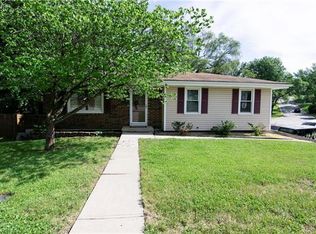 719 W Kansas St, Liberty, MO 64068