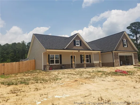 2453 Live Oak Dr, Fayetteville, NC 28306