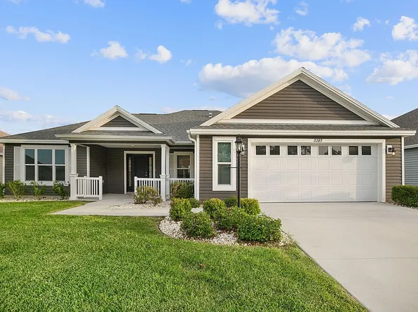 3285 Dzuro Dr, Oxford, FL 34484