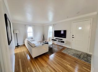 1035 E Forteen Mile Rd, Clawson, MI 48017