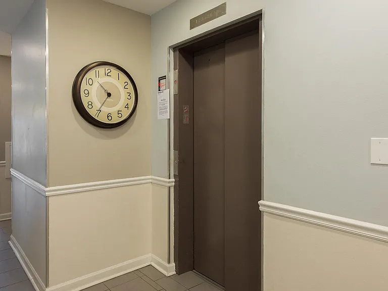 5330 Pershing Ave #502 — Photo 17