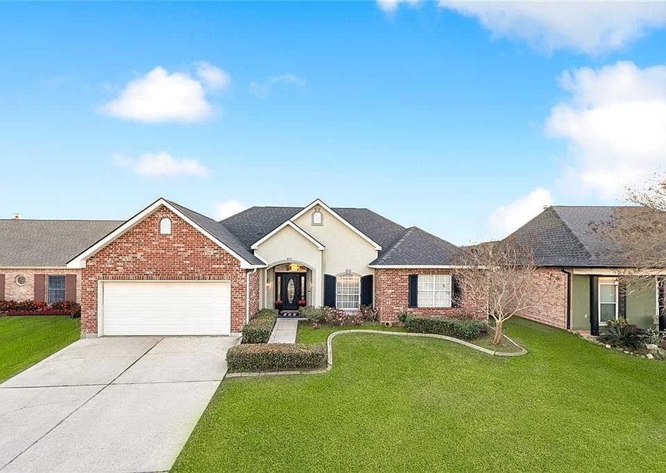 1st image of 410 Moonraker Dr
