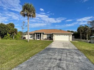 21791 Pearl St, Alva, FL 33920