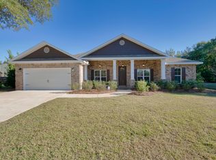 1569 Lakeside Dr, Niceville, FL 32578