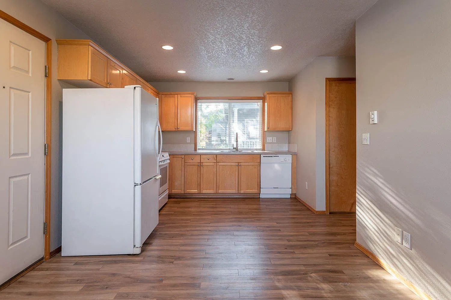 1 bed, 500 sqft, $1,650 — Photo 4