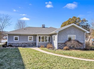 3049 Thorncrest Dr SE, Grand Rapids, MI 49546