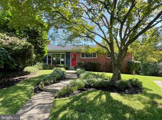 8605 Farrell Ct, Chevy Chase, MD 20815