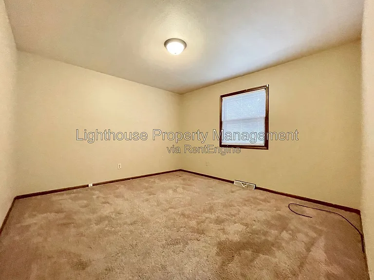 8128 20th Ave — Photo 7