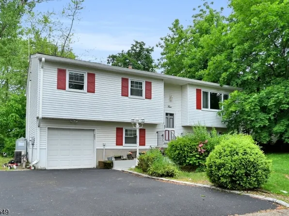 4 Maureen Ct, Parsippany-Troy Hills Twp., NJ 07034