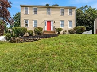 38 Trowbridge Ln, Shrewsbury, MA 01545
