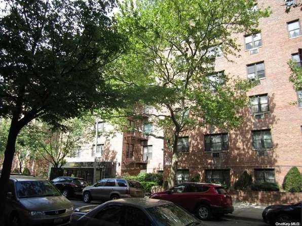 55-25 98th Place #3C, Corona, NY 11368