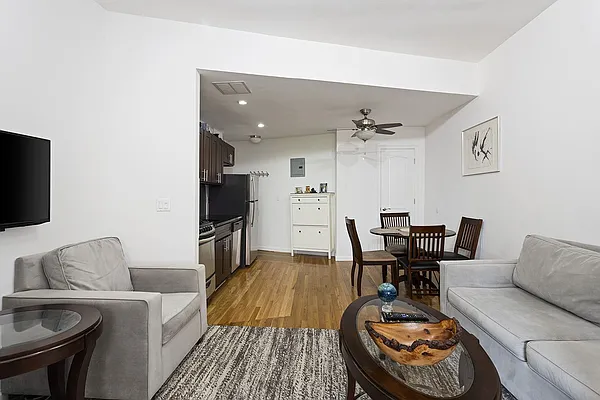 Rented by BLU Real Estate | media 15