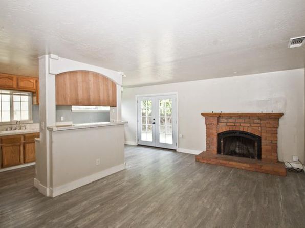 916 Joan St, West Sacramento, CA 95605