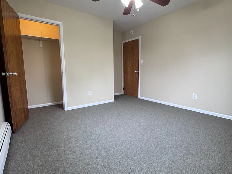 400 Riverside Dr #OVERLOOKBSMT2 — Photo 10