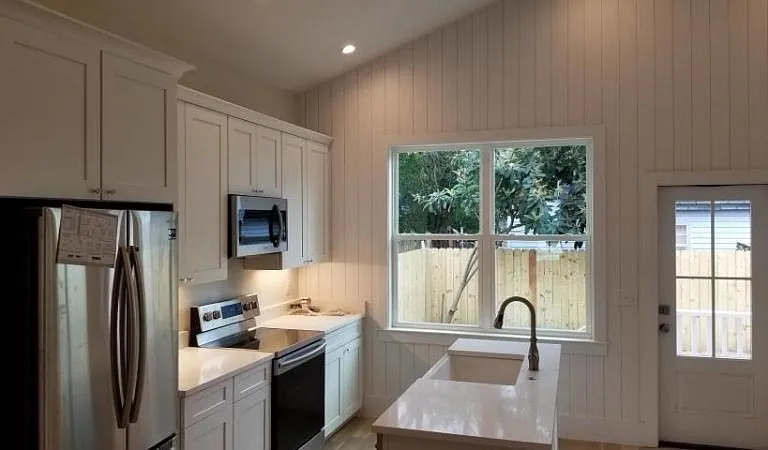 123 Romney St — Photo 3