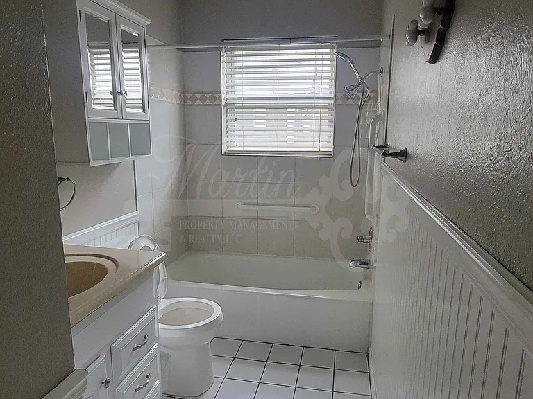 4307 N Aydelotte Ave — Photo 9