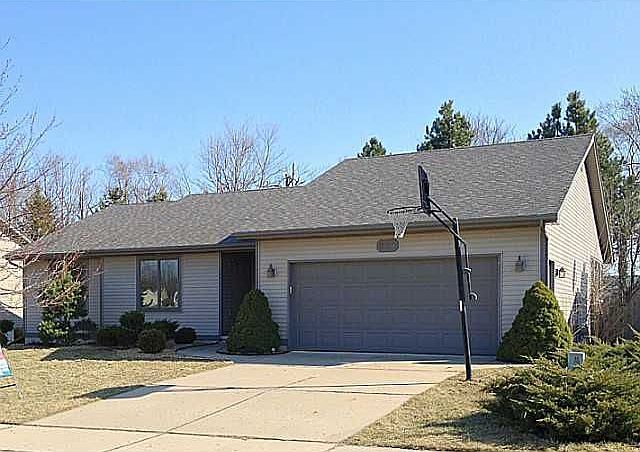 1st image of 926 Candela Ln