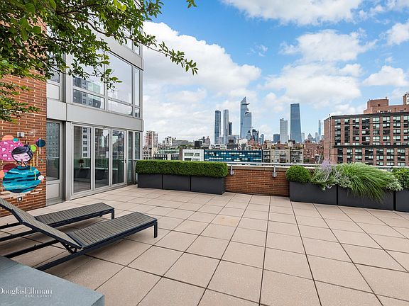 2nd image of 450 W 17th St #1403/04
