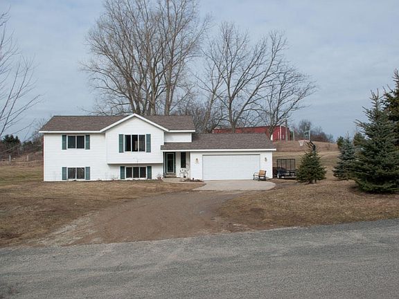 2nd image of 16325 Wildwood Valley NE