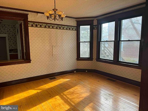 3rd image of 344 Westside Ave