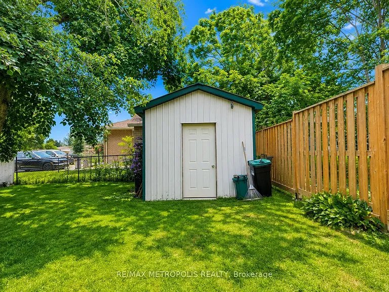 266 Napier St #MAIN — Photo 19