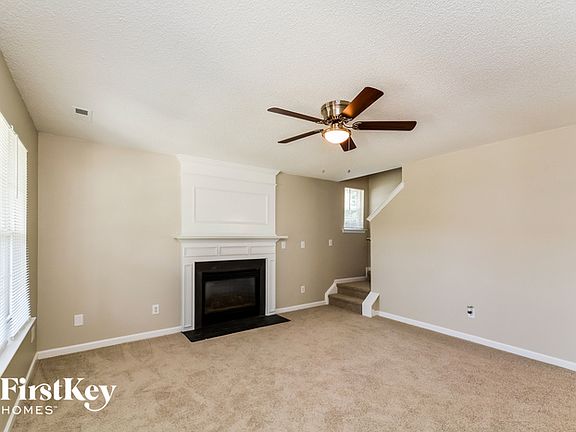 3rd image of 203 Bermuda Green Dr