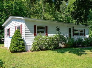 9 Old Forge Rd, Westbrook, CT 06498