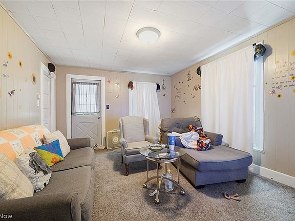 5th image of 1031 Thayer Ave