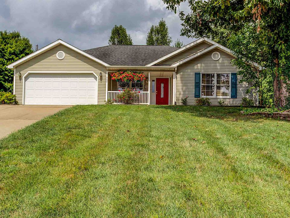1st image of 462 E Angel Ln