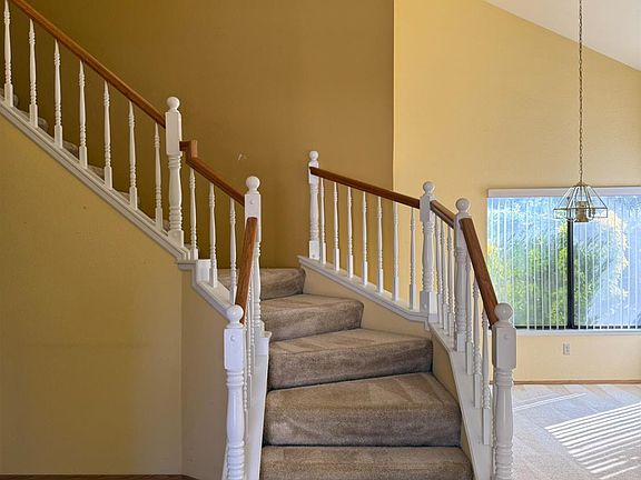 4th image of 2056 Elwin Way
