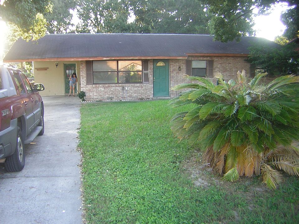 1st image of 27813 Lois Dr