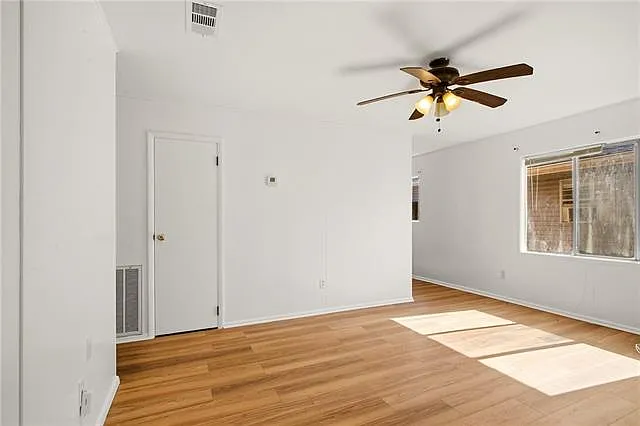 3 bed, 1.5 bath, 1146 sqft, $1,500 — Photo 3