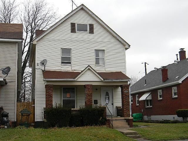 1st image of 3425 E 2nd St