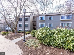 2212 Springwood Dr APT 206, Reston, VA 20191