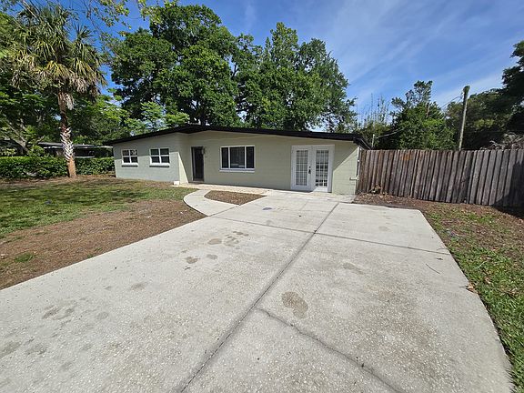 2nd image of 2921 Sunset Rd