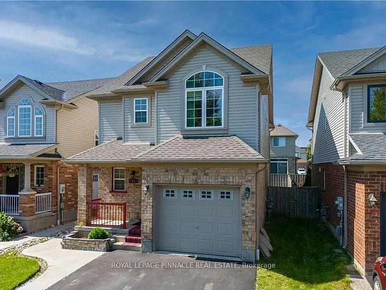 11 Frankfurt St #LOWER — Photo 1