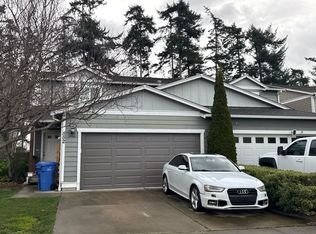 552 NW Oxford Pl, Oak Harbor, WA 98277