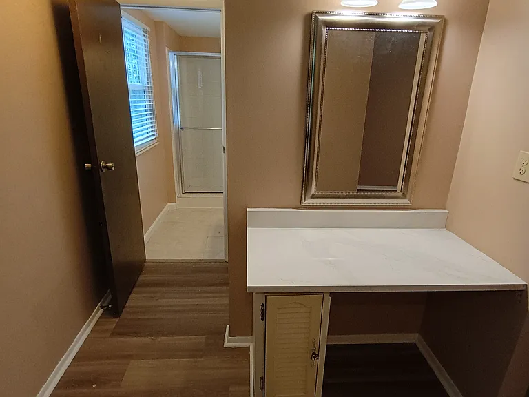 Master Vanity and Full Bath!