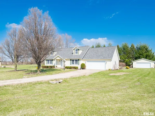 1126 N Quarry Rd, Trivoli, IL 61569