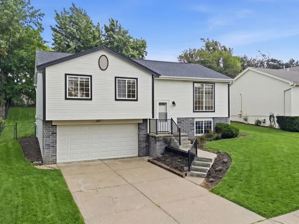 15302 Spencer St, Omaha, NE 68116