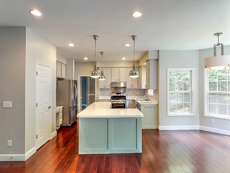 425 New Parkside Dr — Photo 20