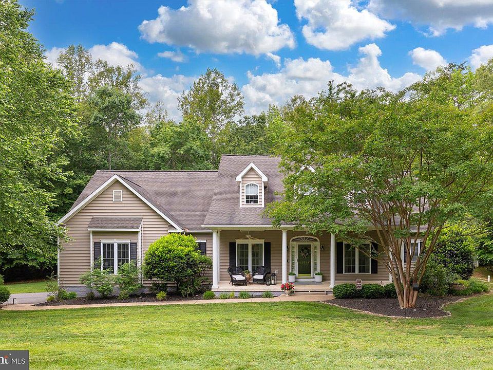2nd image of 10716 Villa Way