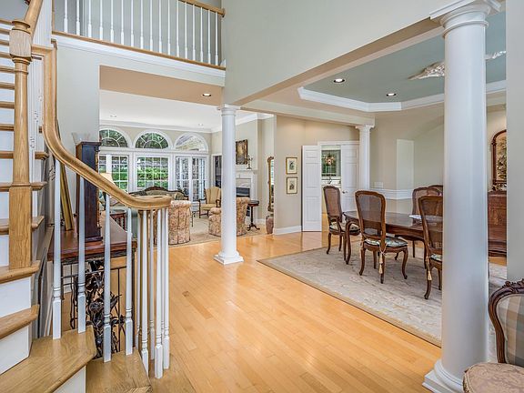 3rd image of 406 Stafford Close