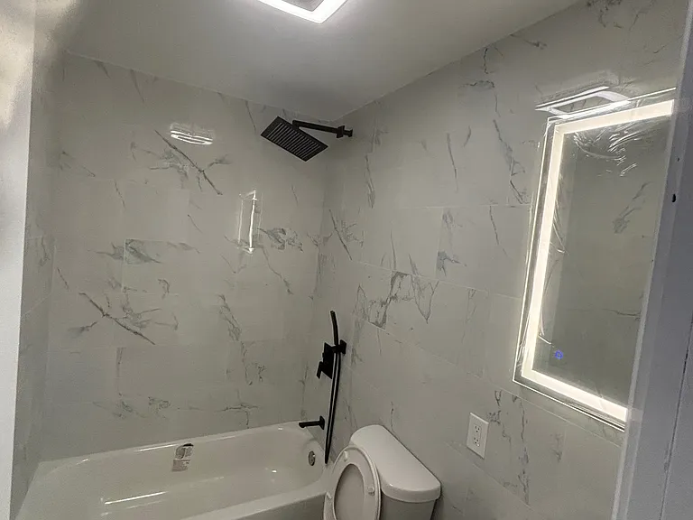 612 Mead St #3 — Photo 2