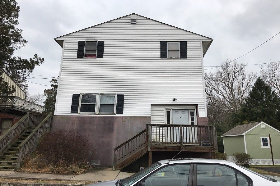 524 Main St, Hulmeville, PA 19047 Zillow